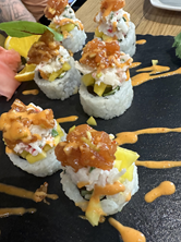 Super Maki  4 California z sałatką krabowa - 8 szt. 