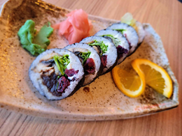 Futomaki pieczone Unagi Żurawina - 6 szt.